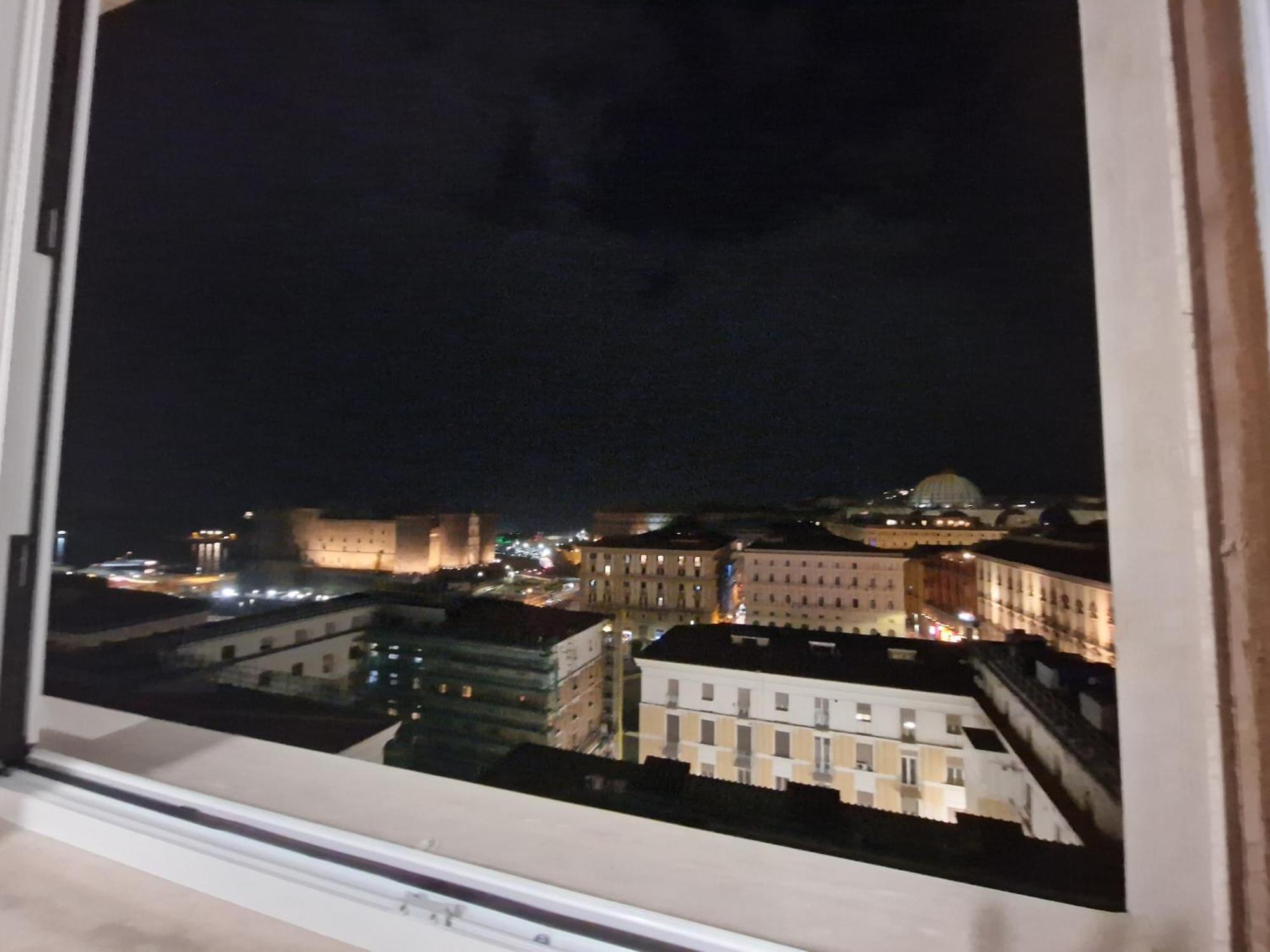 Neapolitan Skyscraper Suites ภายนอก รูปภาพ